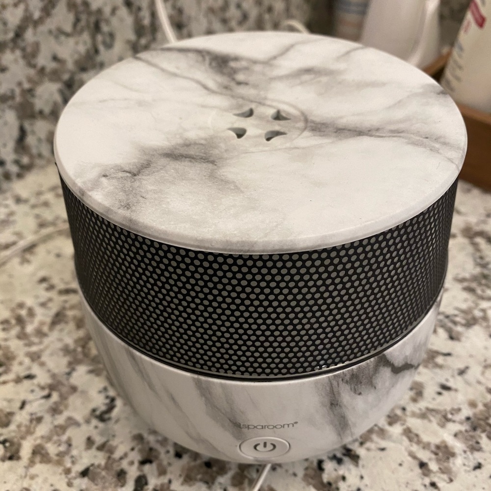 Oil diffuser